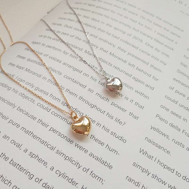 Simple Fashion Female Star Street Shooting Accessories Copper Peach Heart Clavicle Necklace