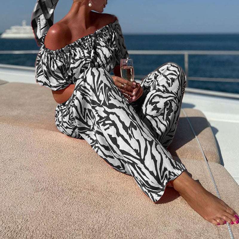 Women's Off-shoulder Short-sleeved Top and Pants Two-piece Outfit Set