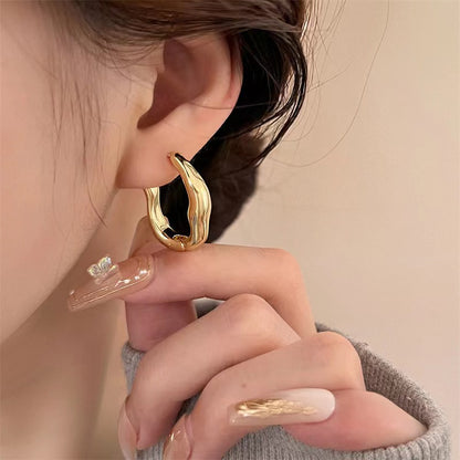 Einfache unregelmäßige geometrische Ohrringe für Damen