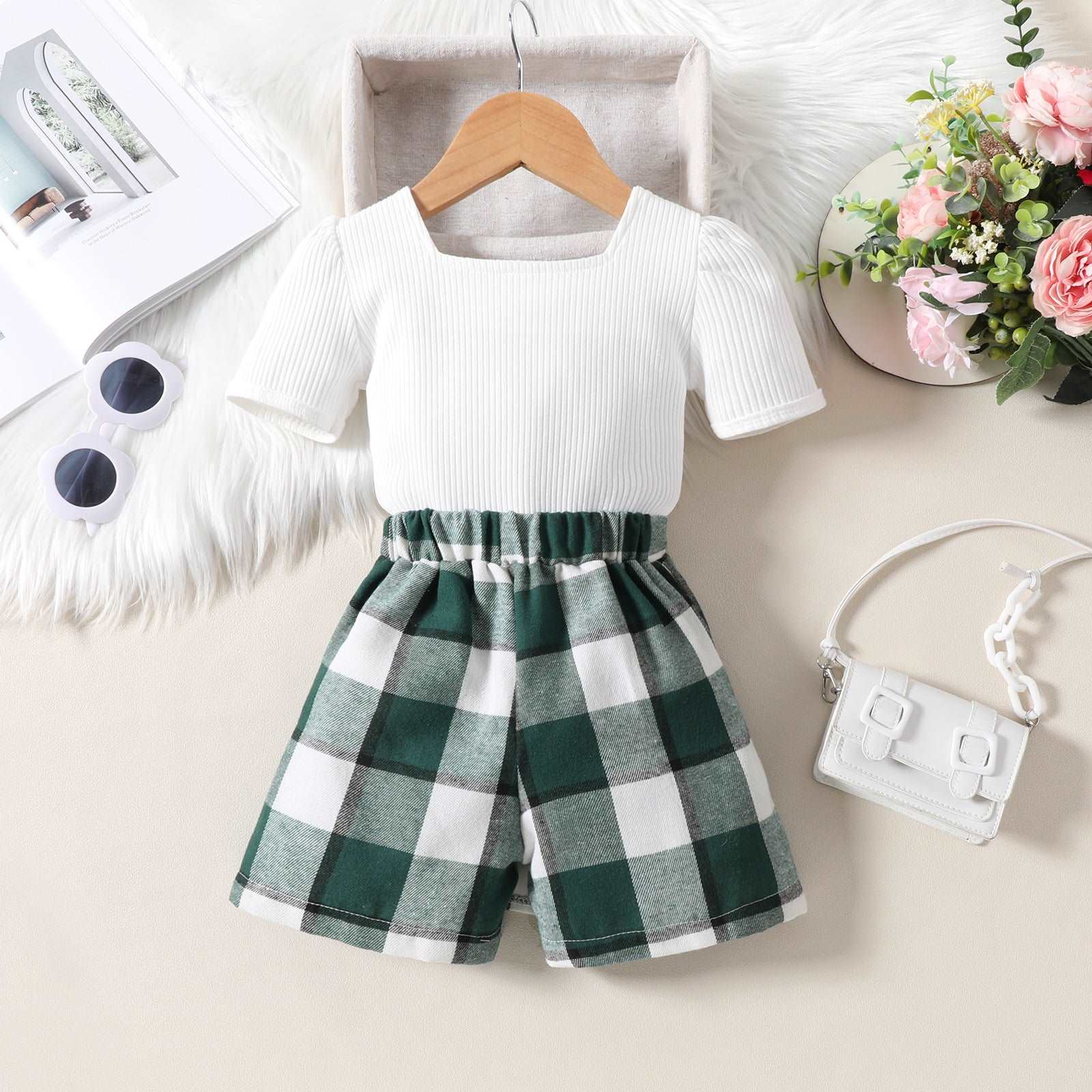 Baby Girl Short Sleeved Top and Irregular Plaid Short Pantskirt Outfit Set