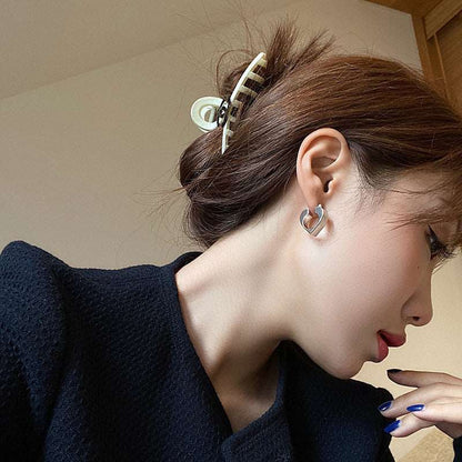 Women's Heart Shape Metal Retro High Quality Earrings